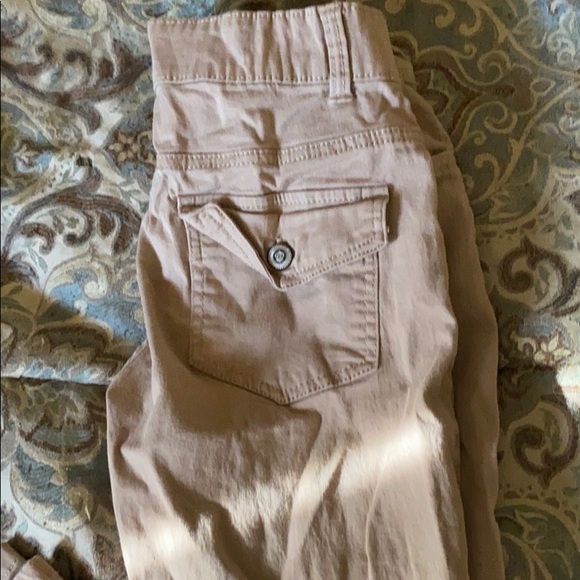 Khaki pants - Picture 7 of 8